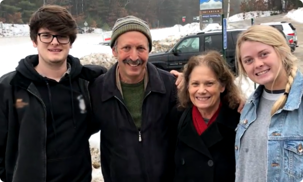 John, a veteran and father, shares his experience with advanced NSCLC and OPDIVO® (nivolumab) + YERVOY® (ipilimumab).